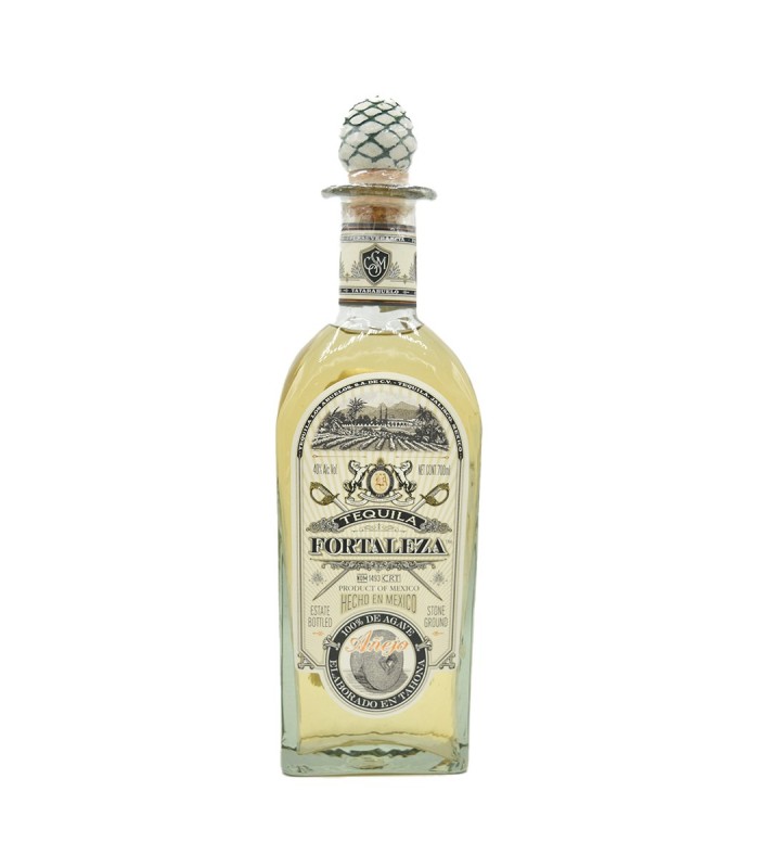 TEQUILA FORTALEZA AÑEJO 70 CL